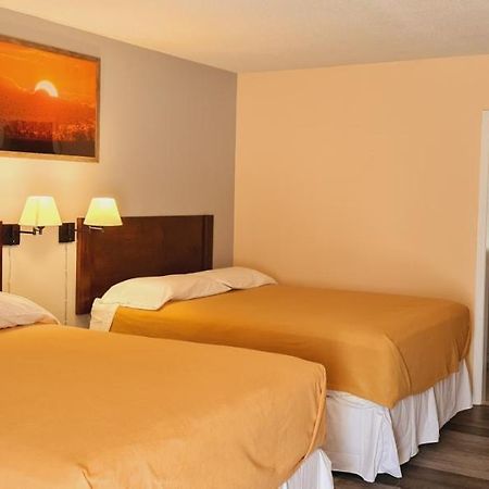 לימינגטון Town'N Country Motor Inn מראה חיצוני תמונה