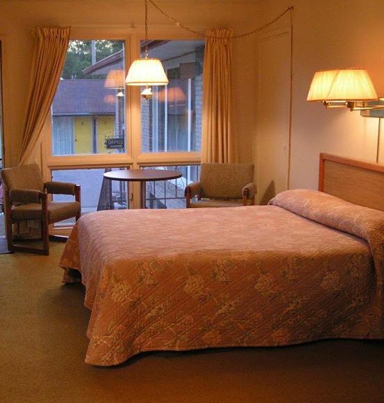 לימינגטון Town'N Country Motor Inn מראה חיצוני תמונה